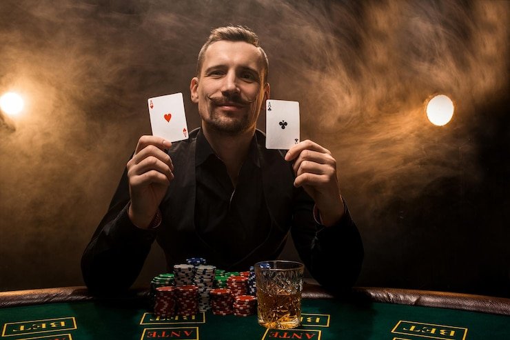 Platform snowbreak menampilkan integrasi lengkap antara sportsbook, permainan slot, dan dealer langsung